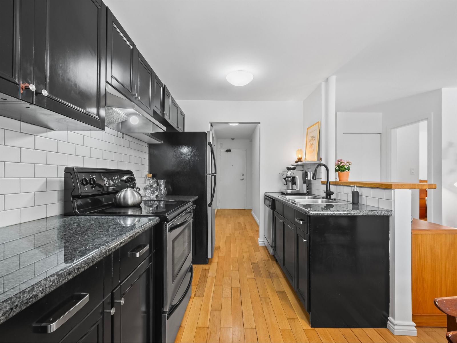 Listing Image 13