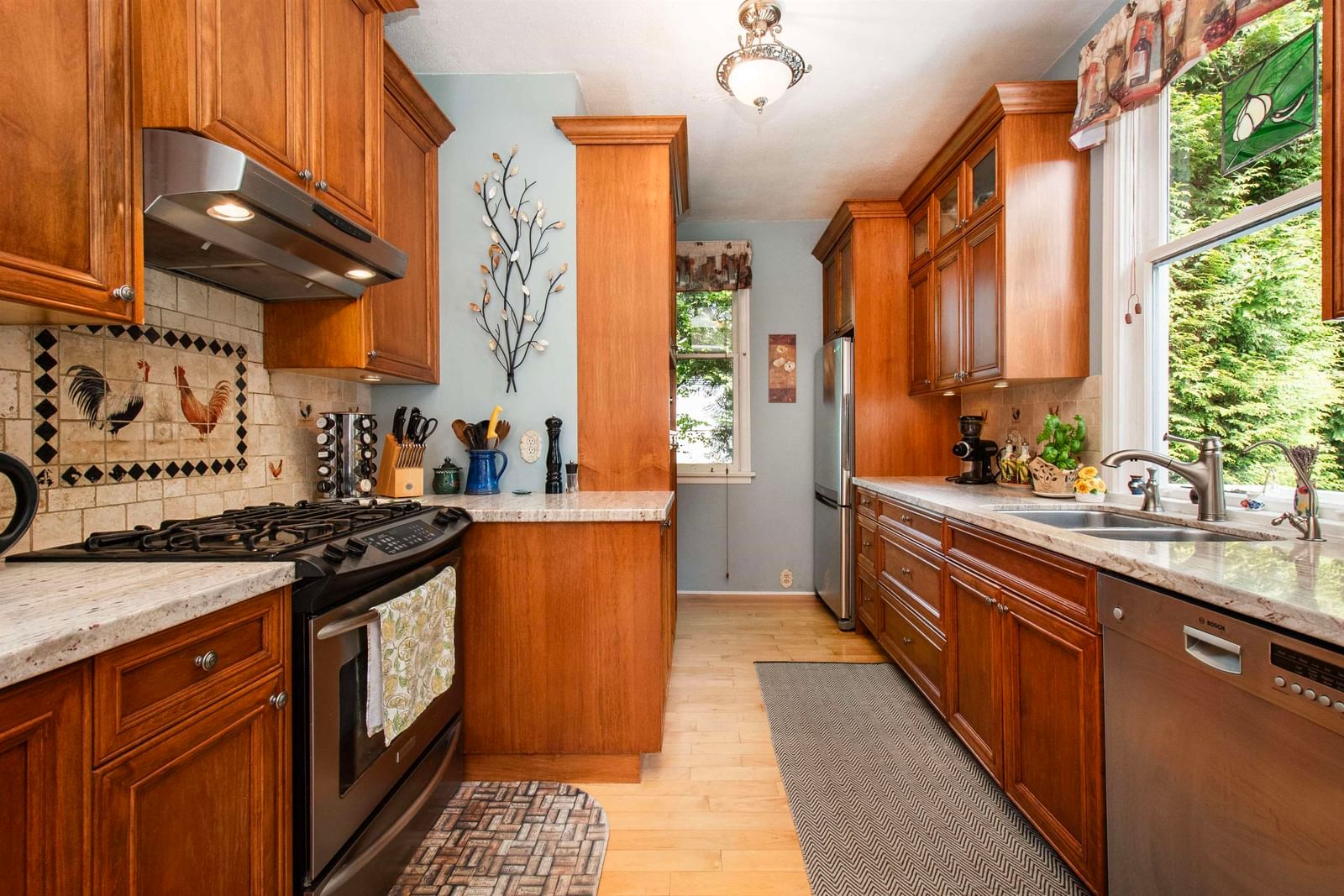 Listing Image 13