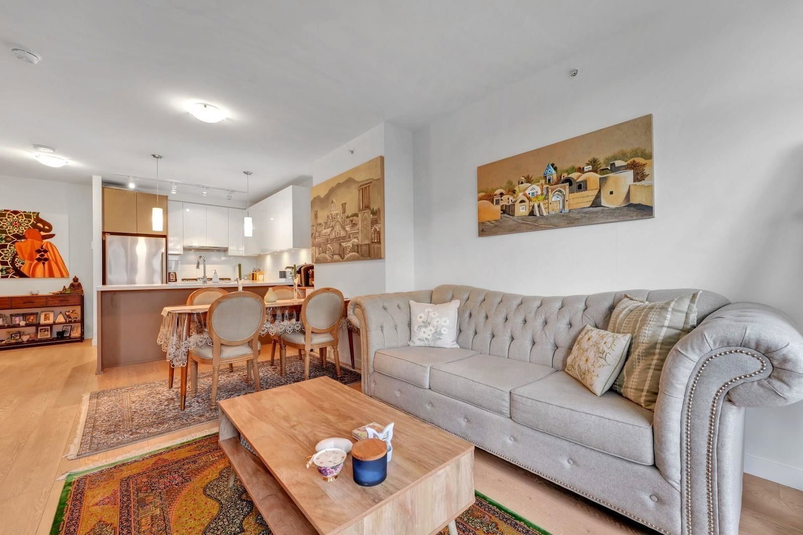 Listing Image 3