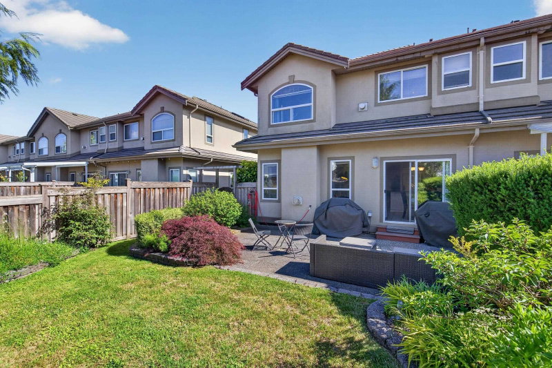 24 - 998 Riverside Drive