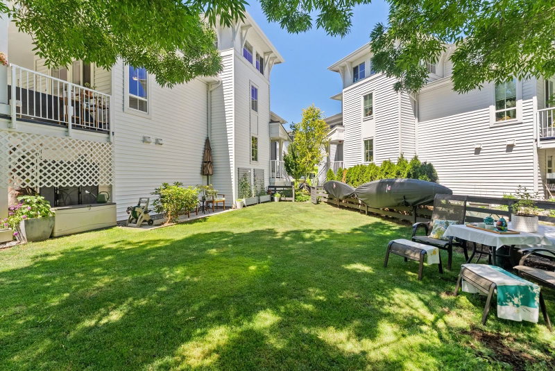 117 - 4638 Orca Way