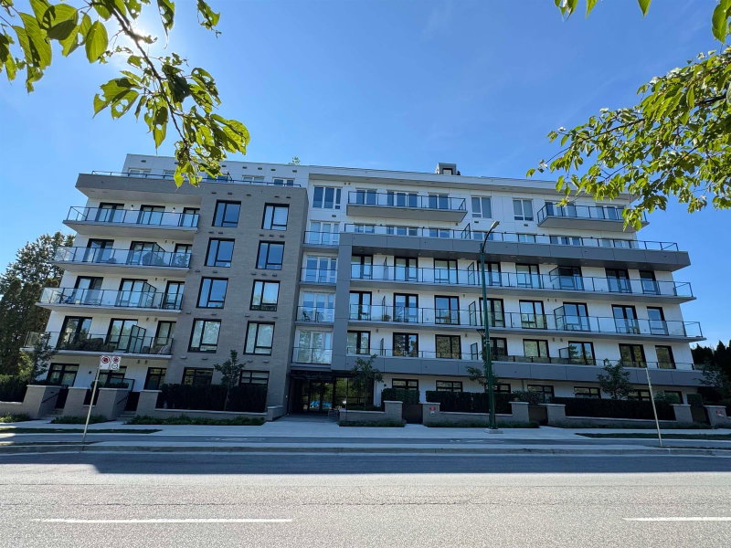 313 - 6859 Cambie Street