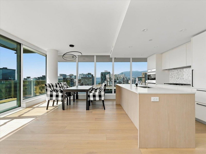 1102 - 1180 Broughton Street