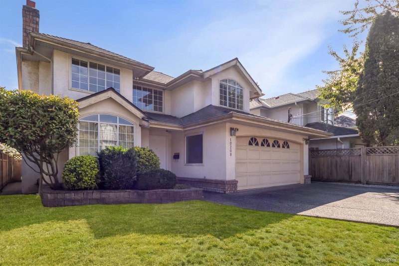 10208 River Drive