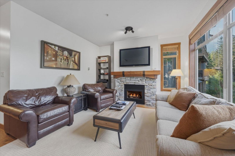 25 - 2301 Taluswood Place