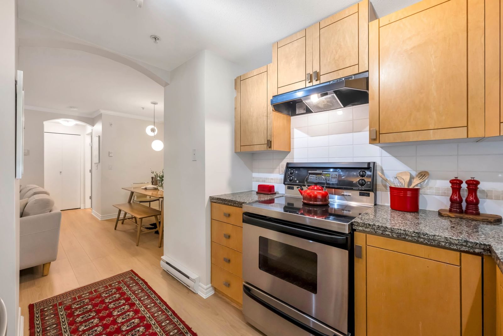 Listing Image 19