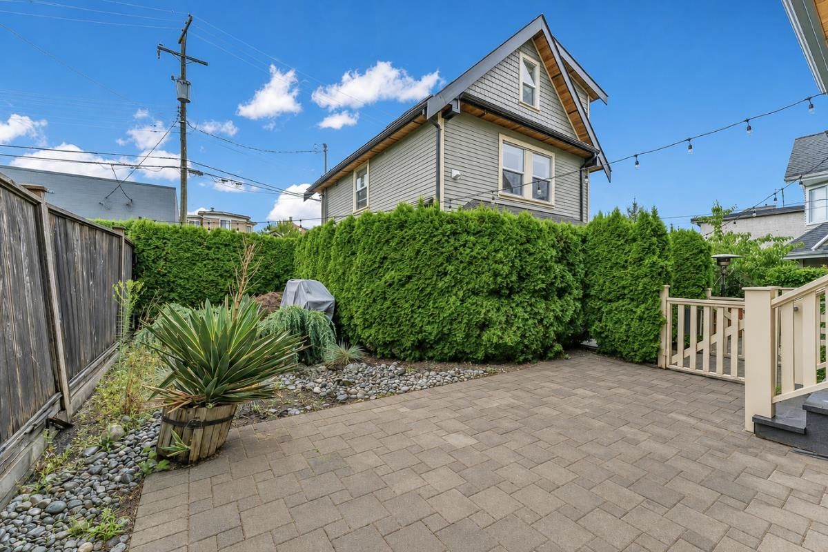 Listing Image 19