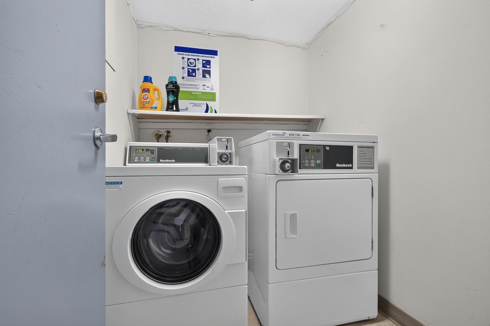 Listing Image 17