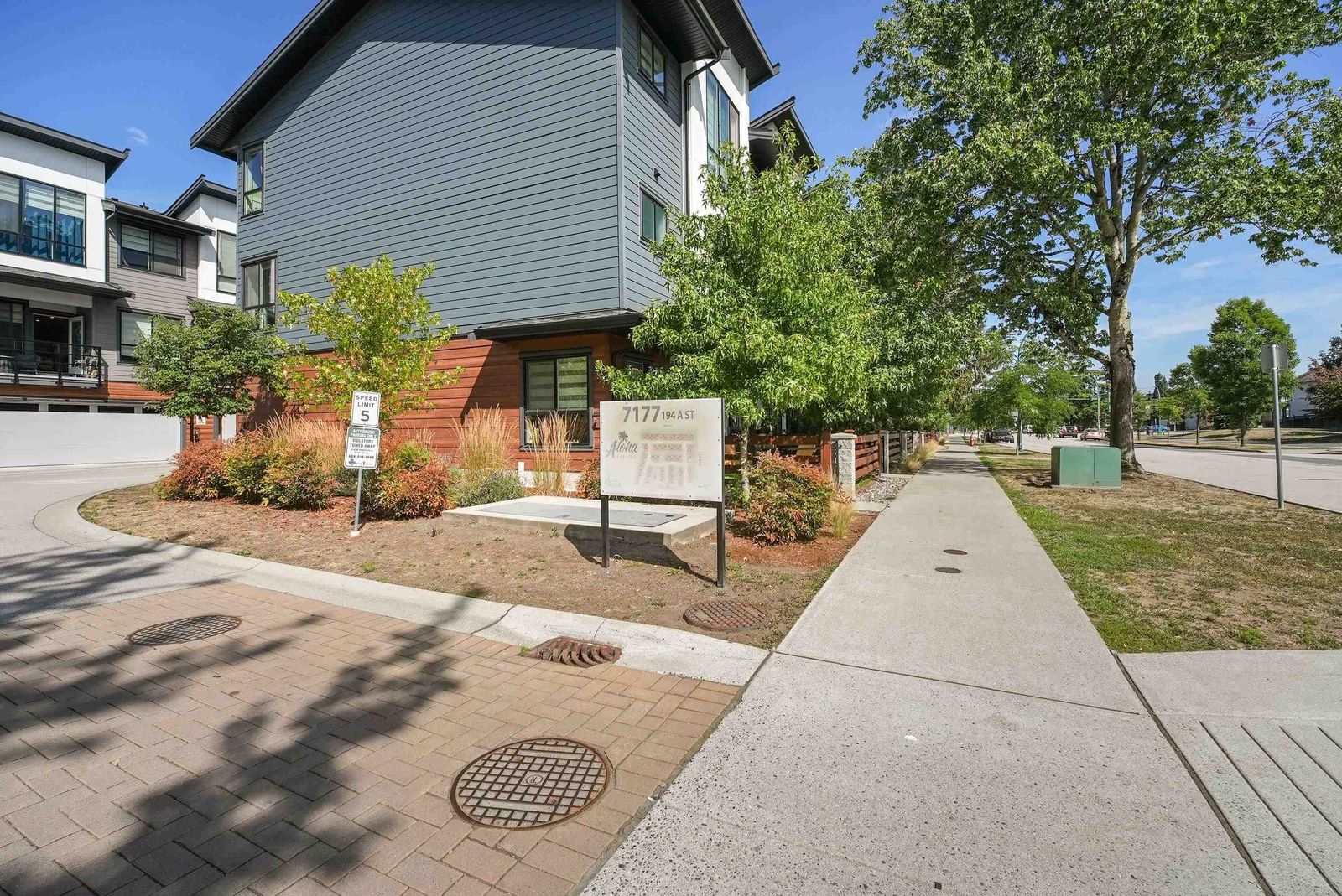 Listing Image 23