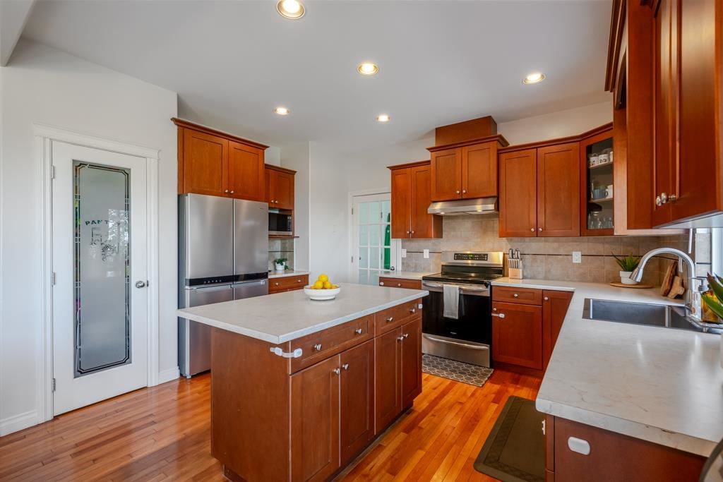Listing Image 13