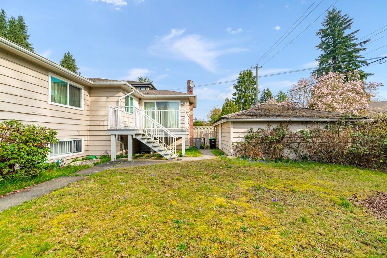 Listing Image 6
