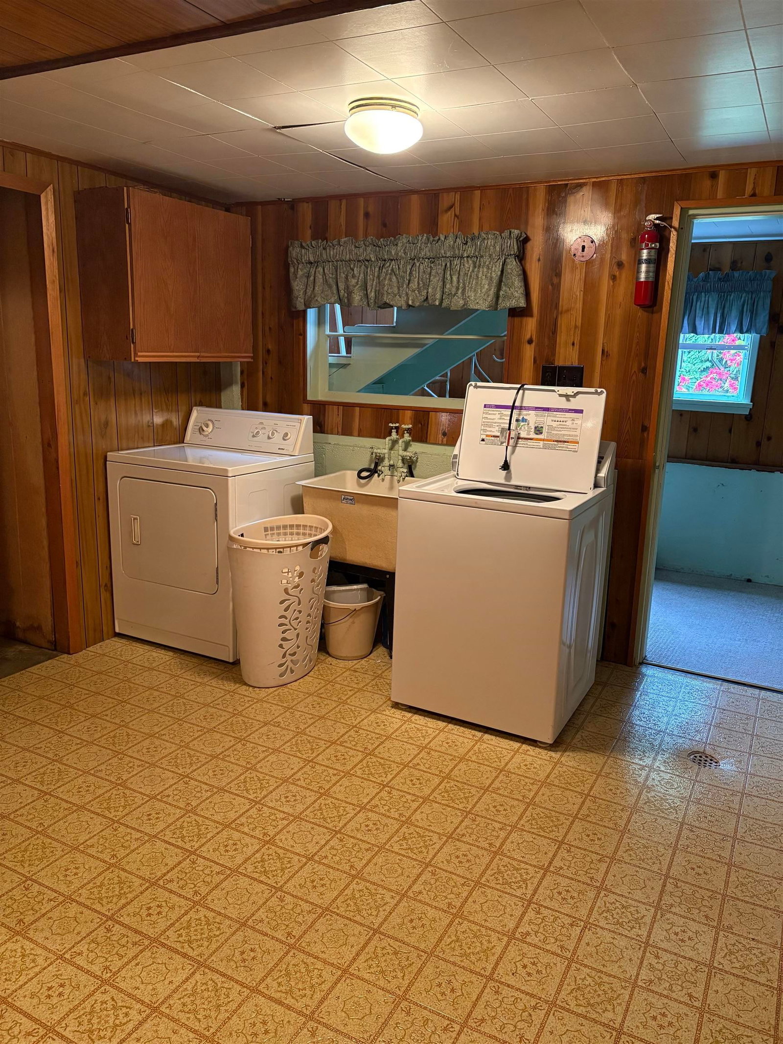 Listing Image 18