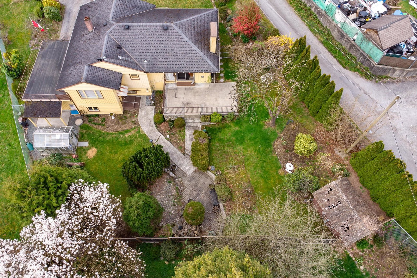 Listing Image 8