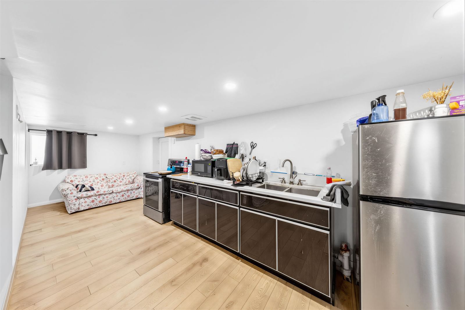 Listing Image 13