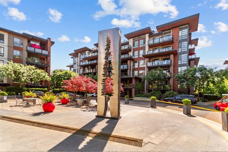 404 - 719 3rd Street W