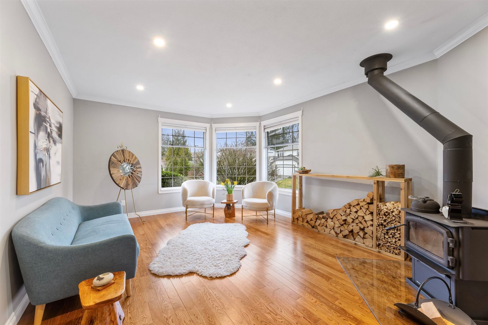 Listing Image 5
