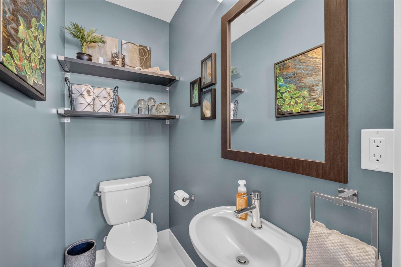 Listing Image 15