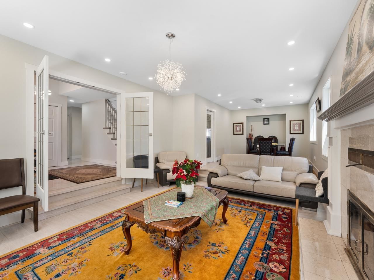 Listing Image 11