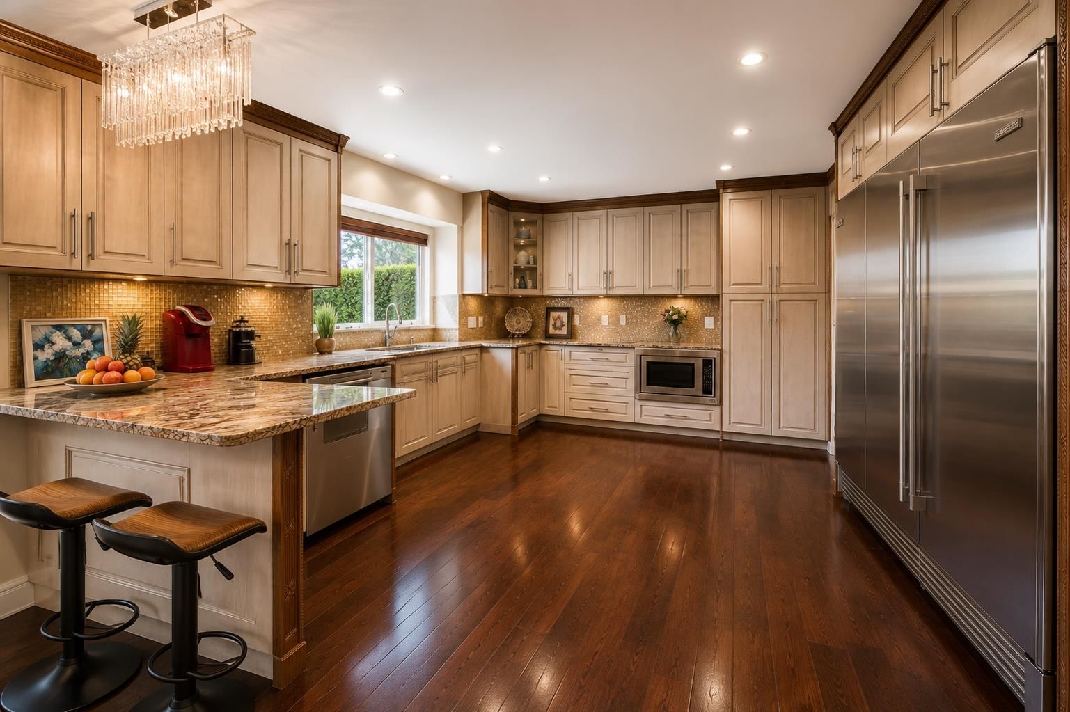 Listing Image 12
