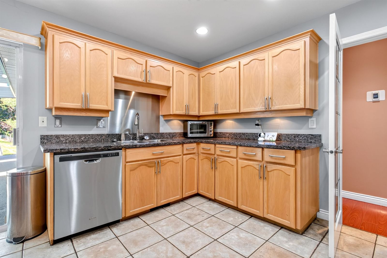 Listing Image 13