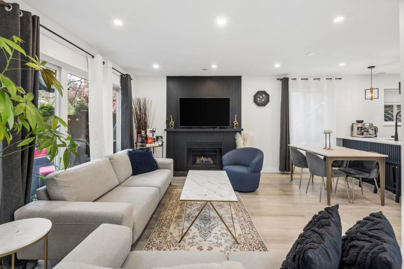 7 - 848 16th Street W