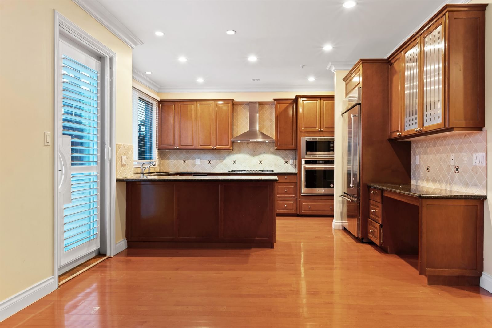 Listing Image 13