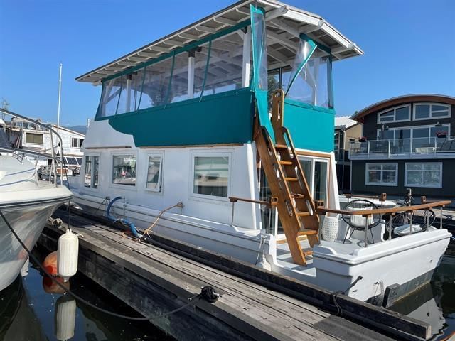 Listing Image 5