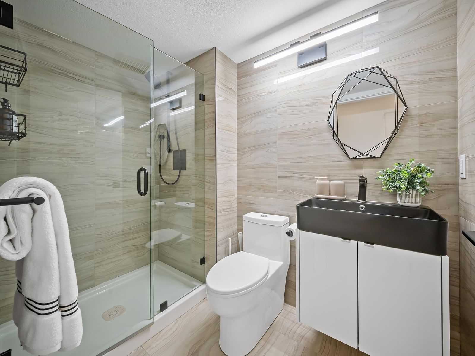 Listing Image 26