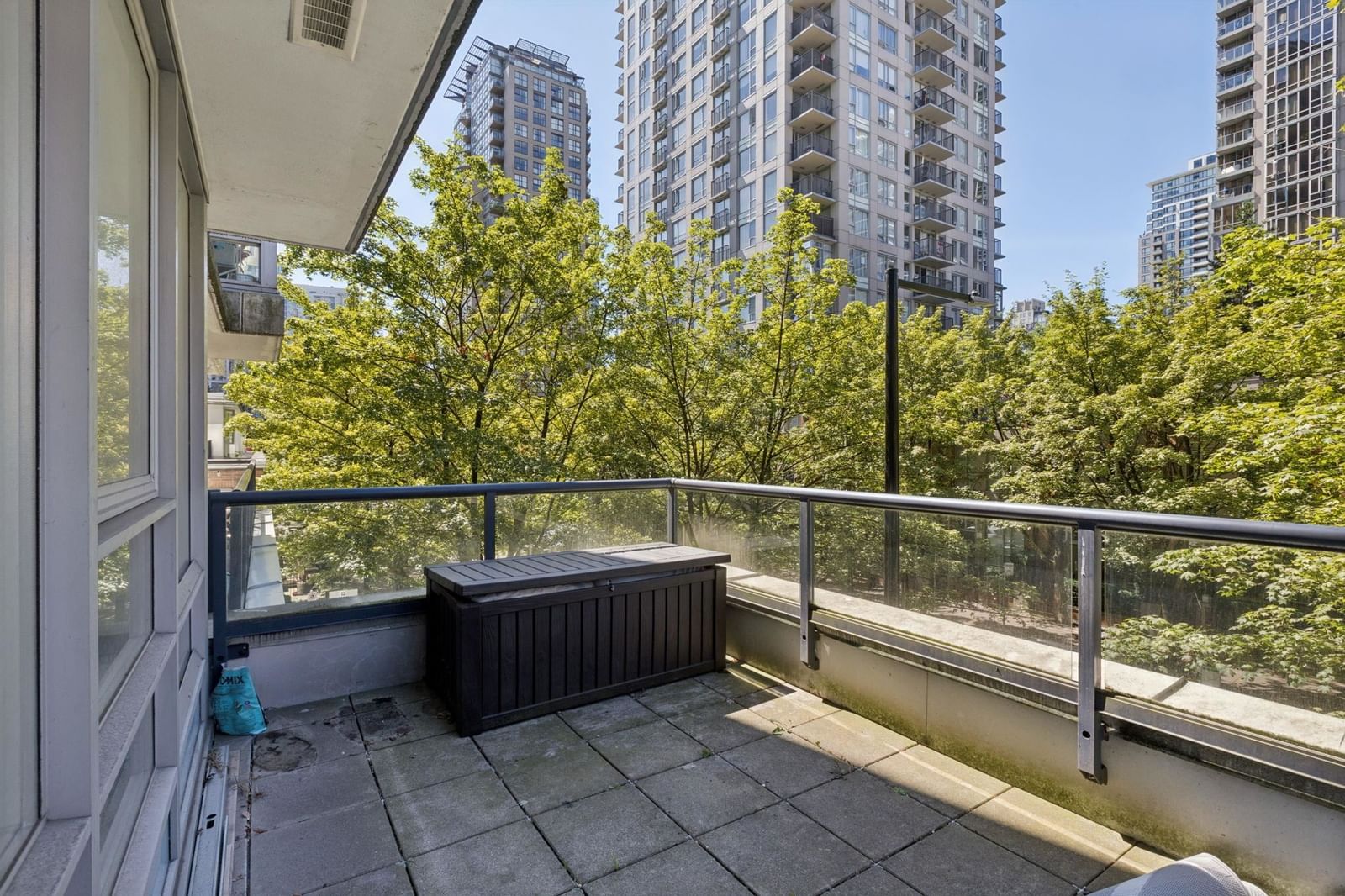 Listing Image 14