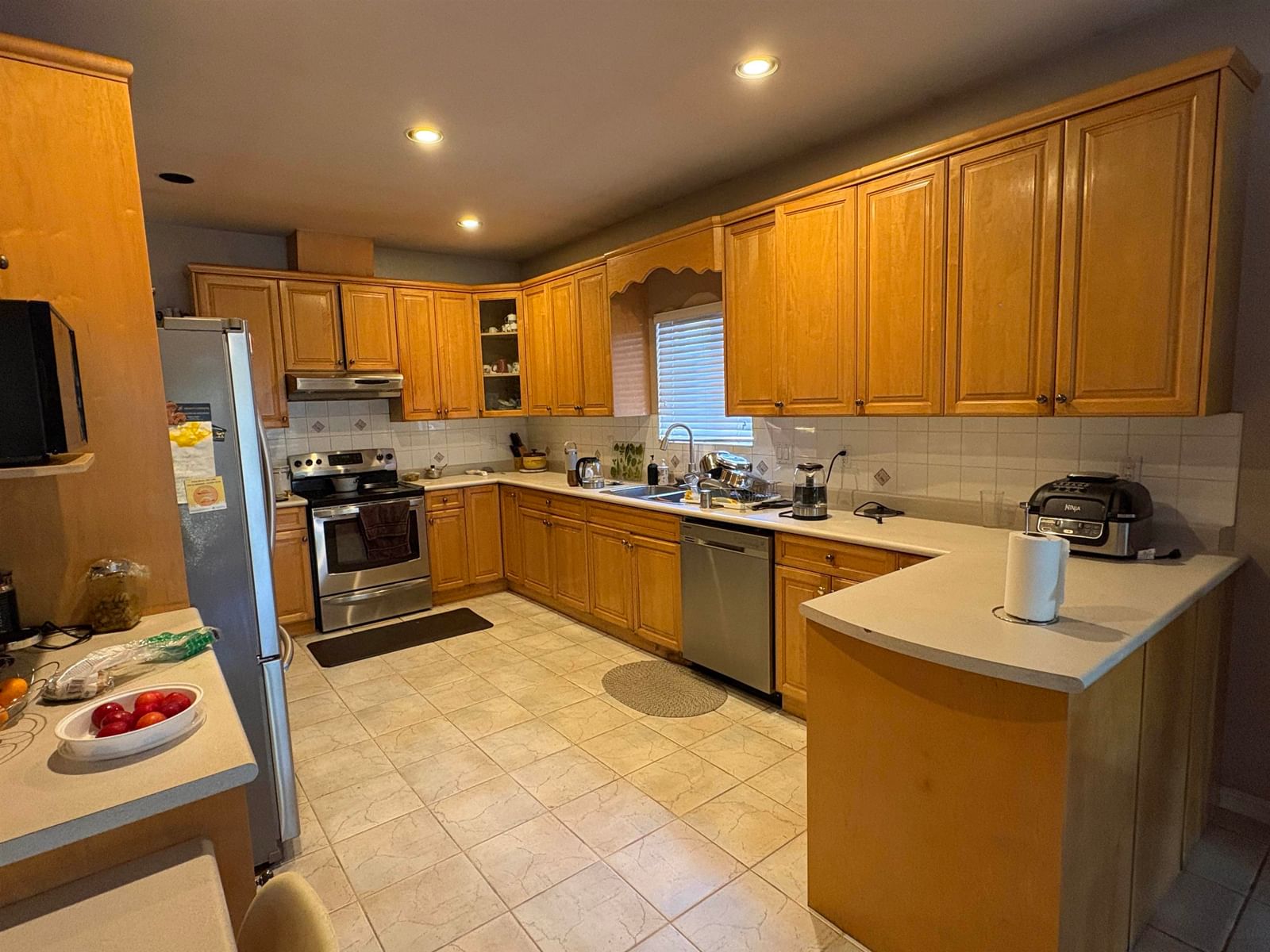 Listing Image 9