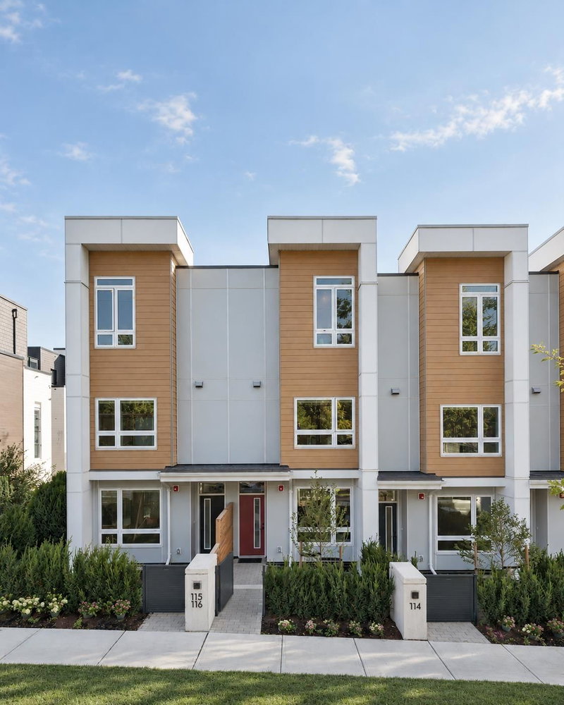 206 - 639 Aspen Street