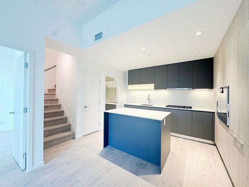 2 - 6200 Minoru Boulevard