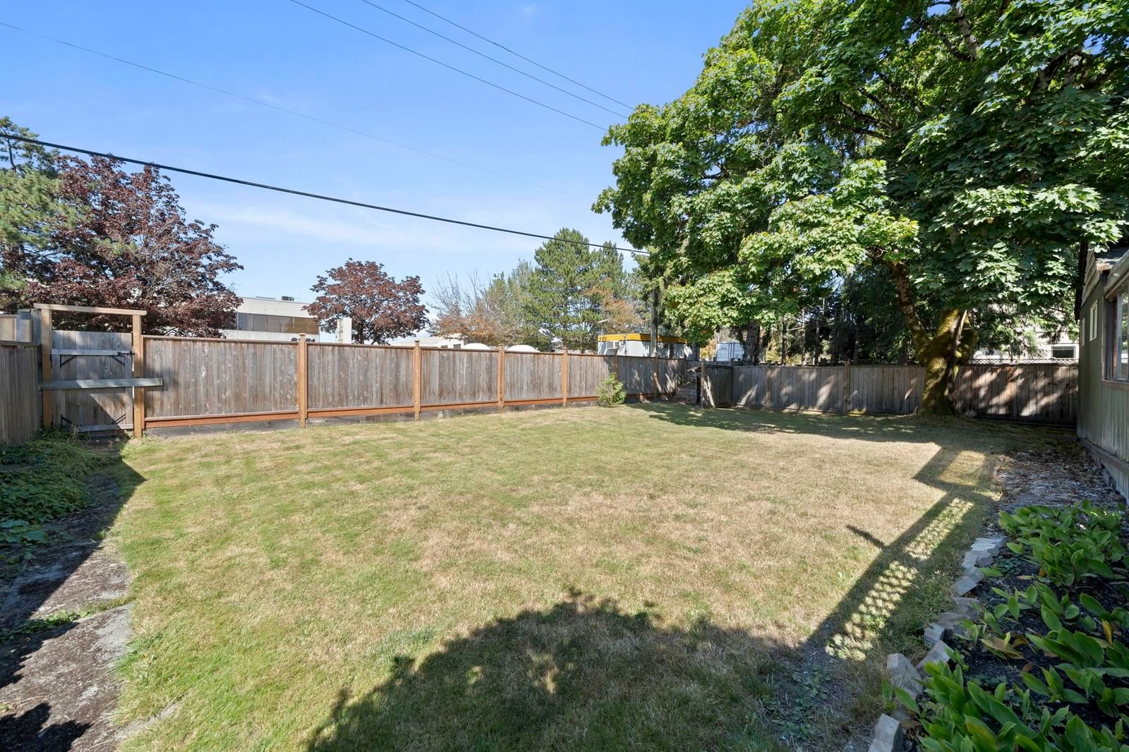 Listing Image 30