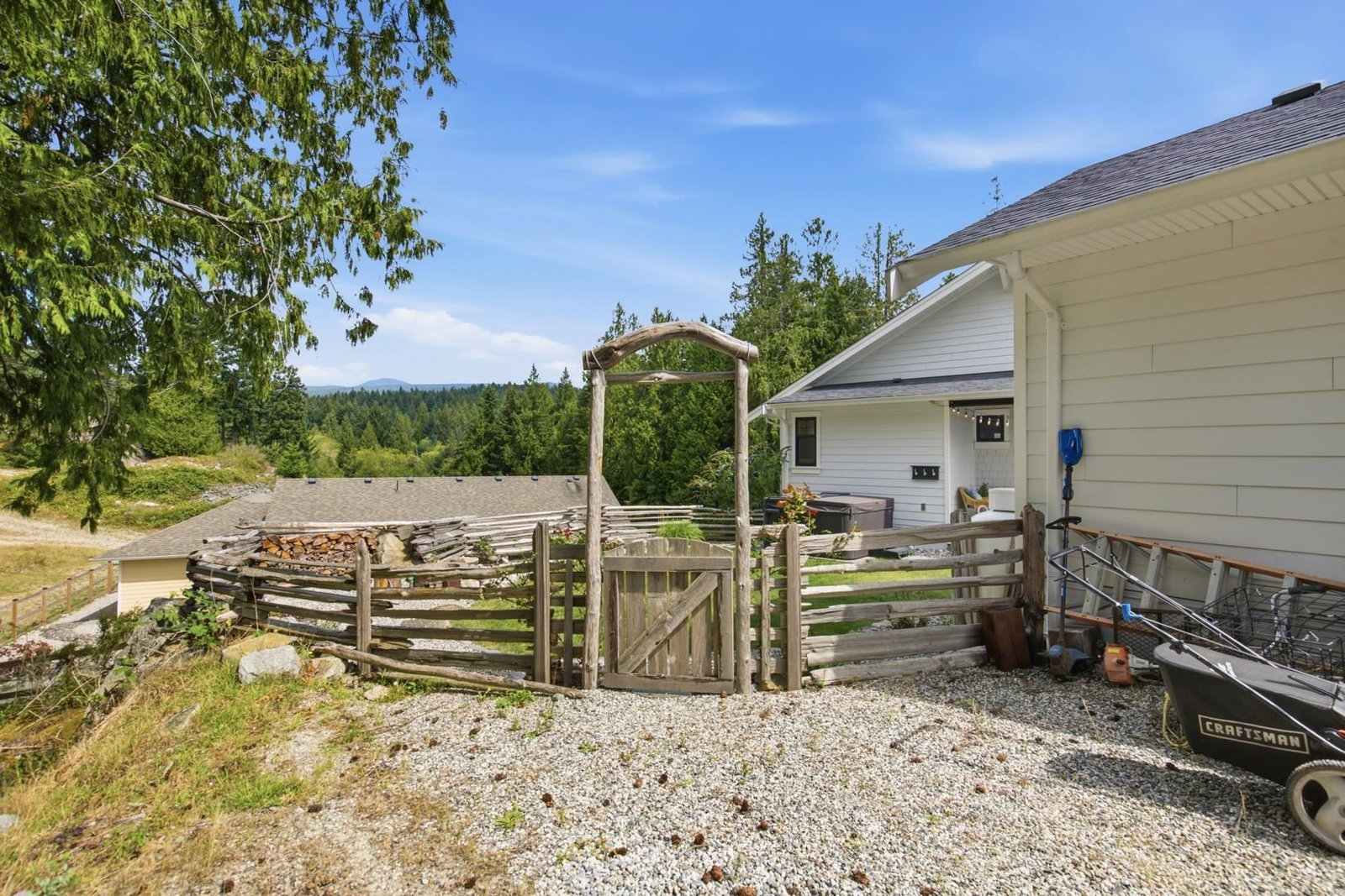 Listing Image 28