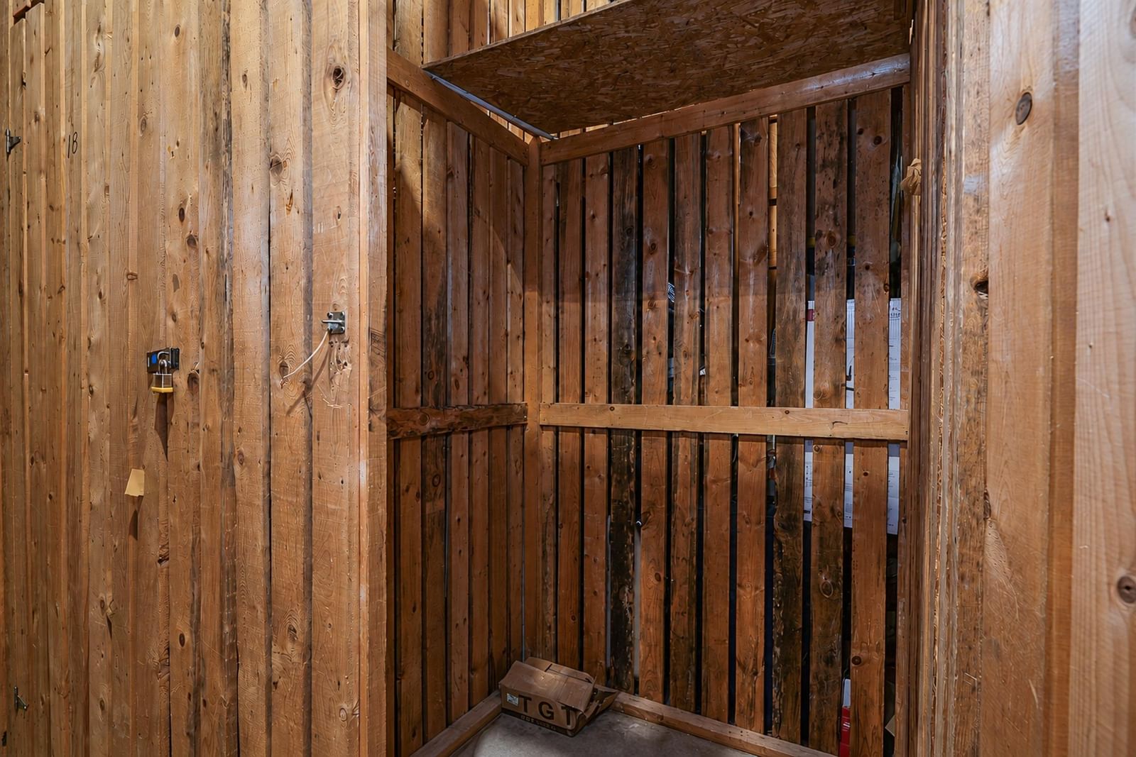 Listing Image 23