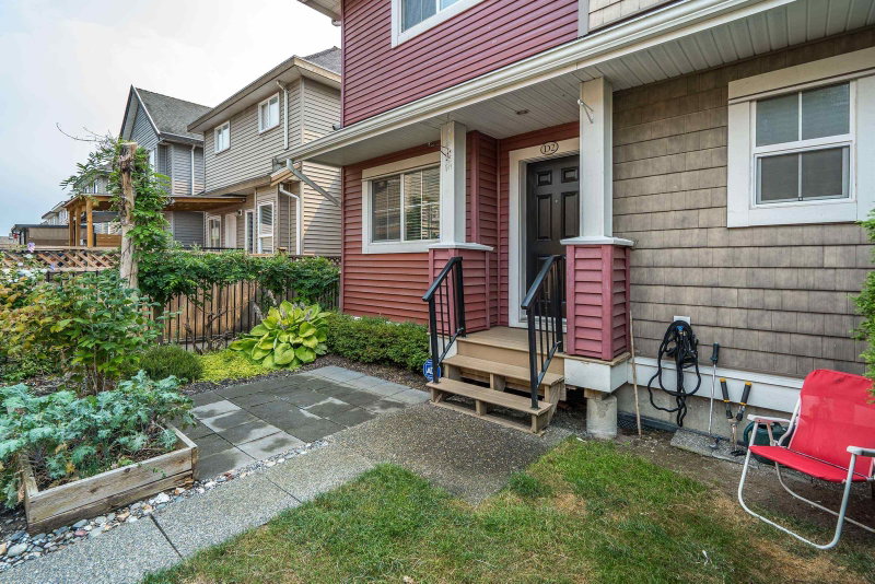 D2 - 19319 72 Avenue
