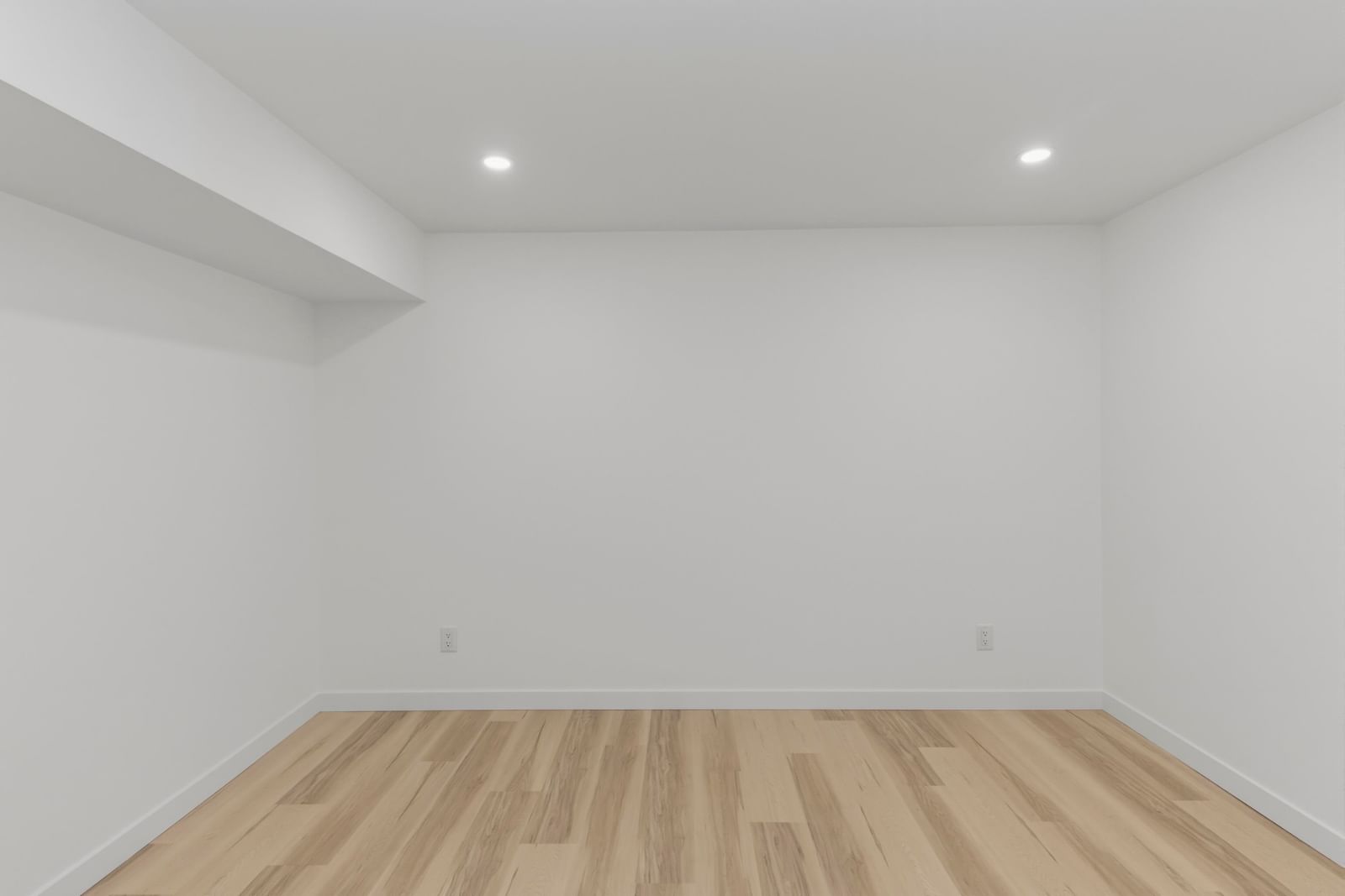 Listing Image 26