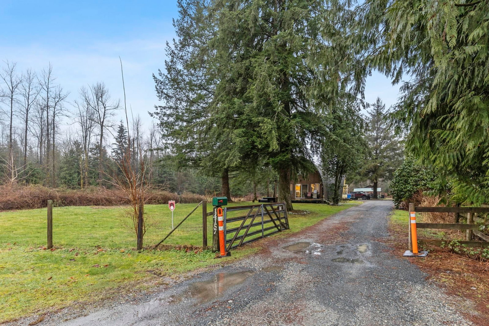 Listing Image 17
