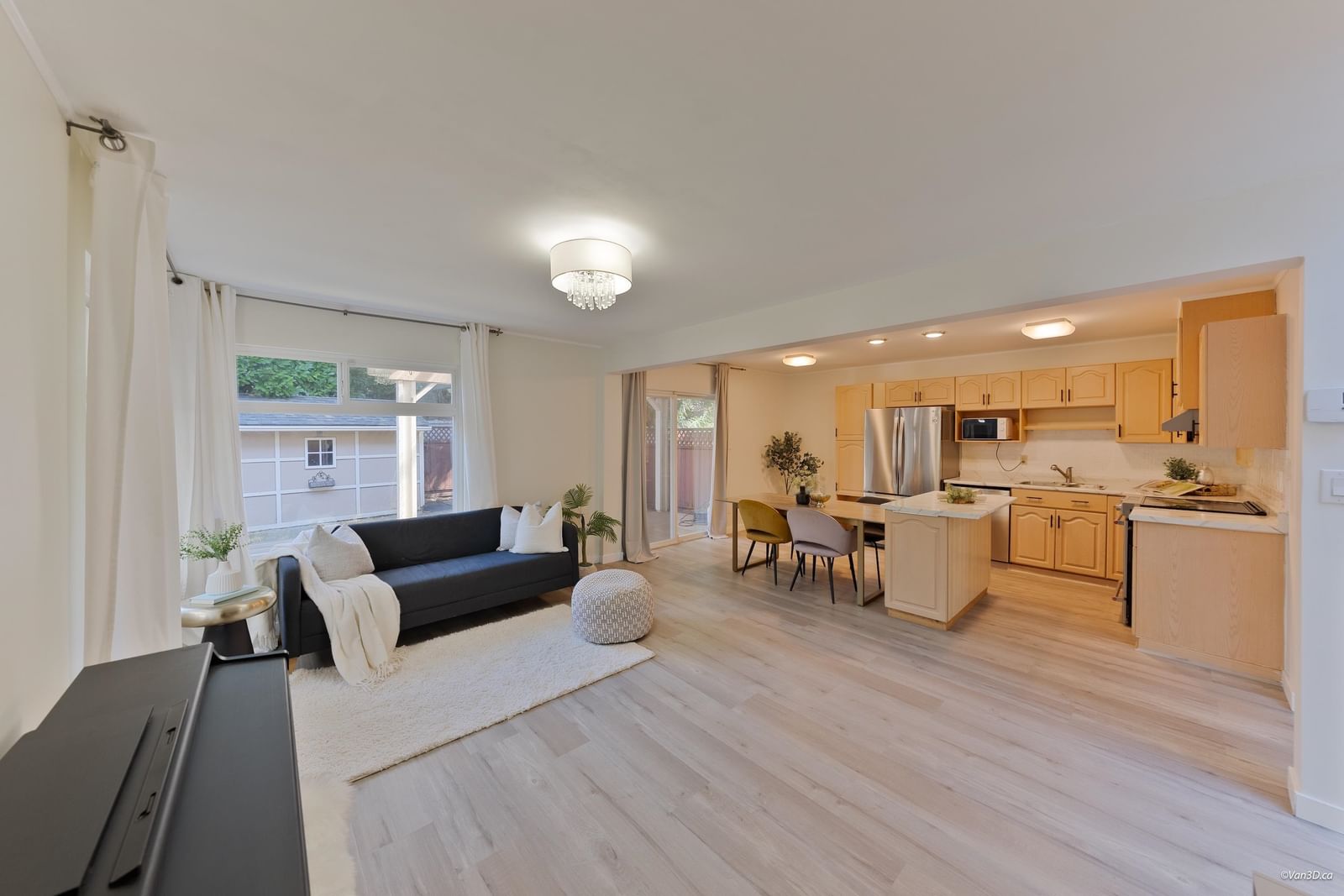 Listing Image 3