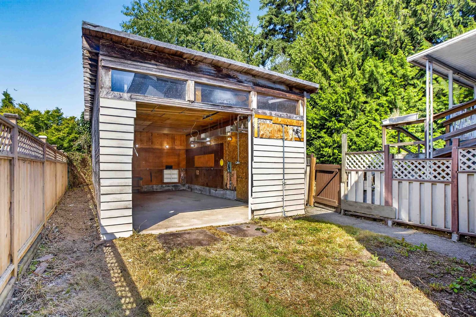 Listing Image 25