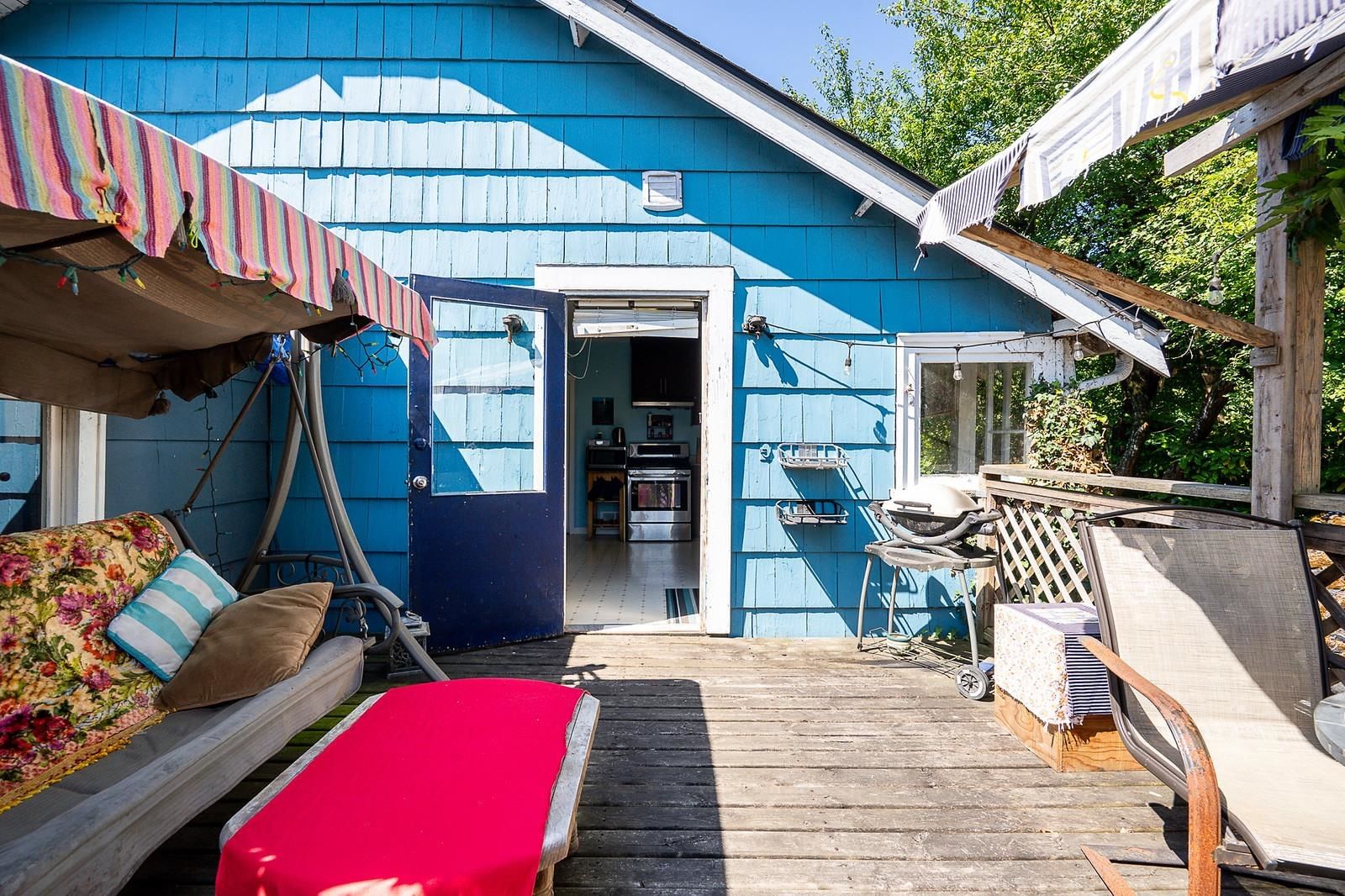 Listing Image 12