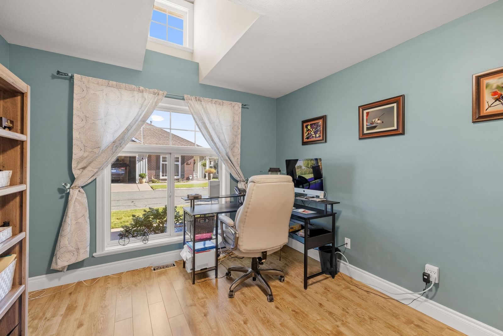 Listing Image 5
