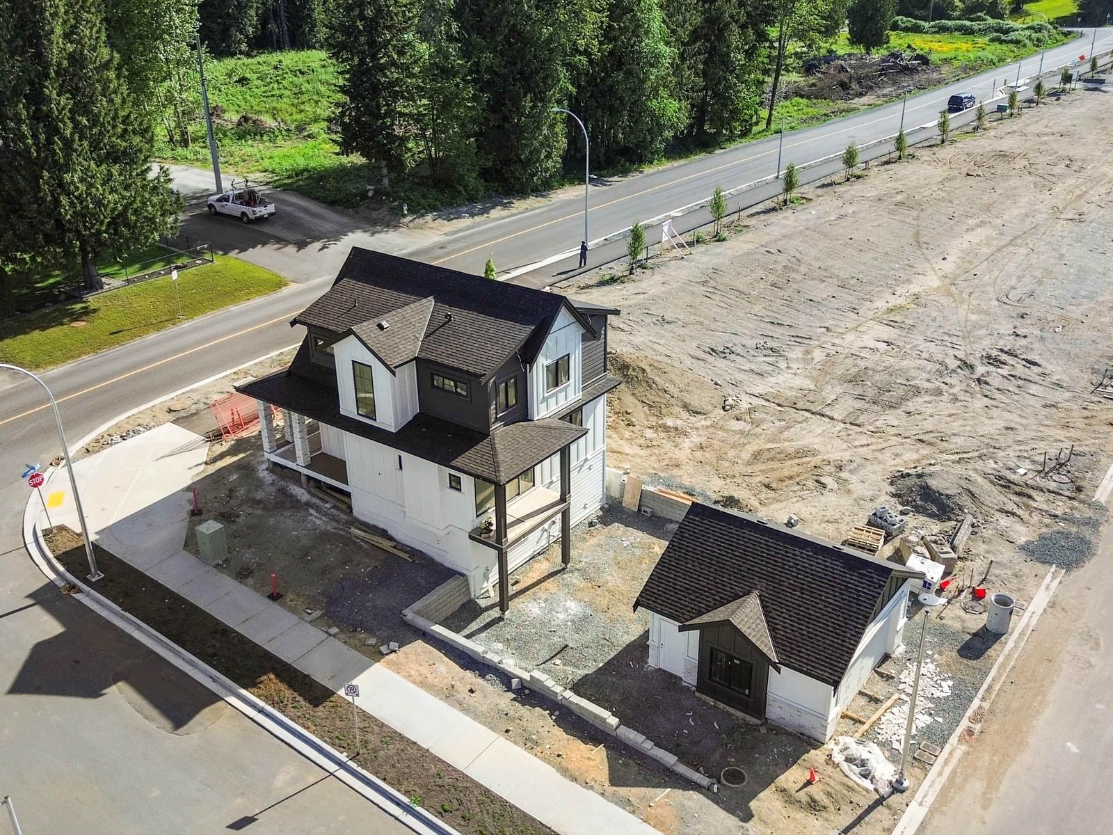Listing Image 13