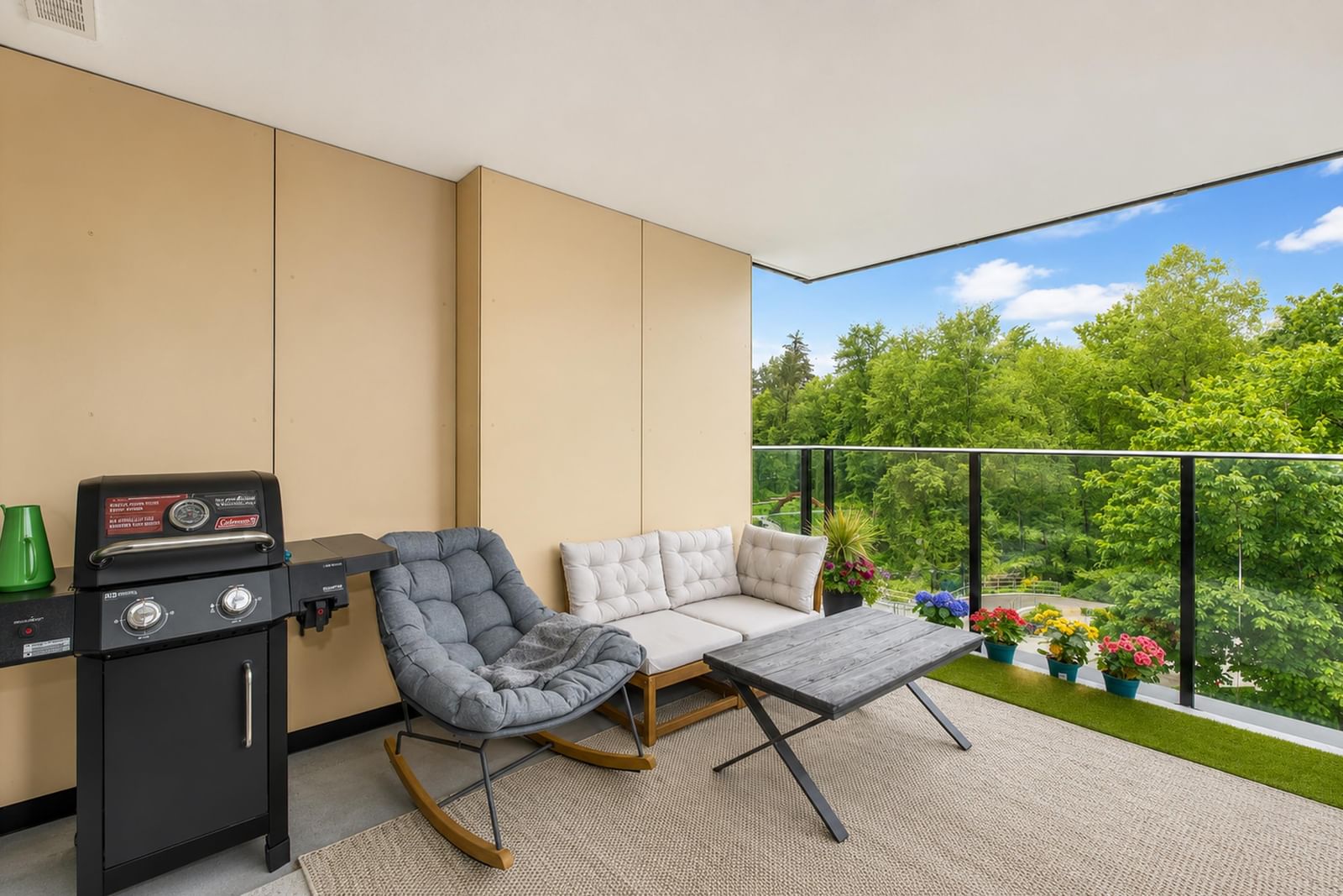 Listing Image 11