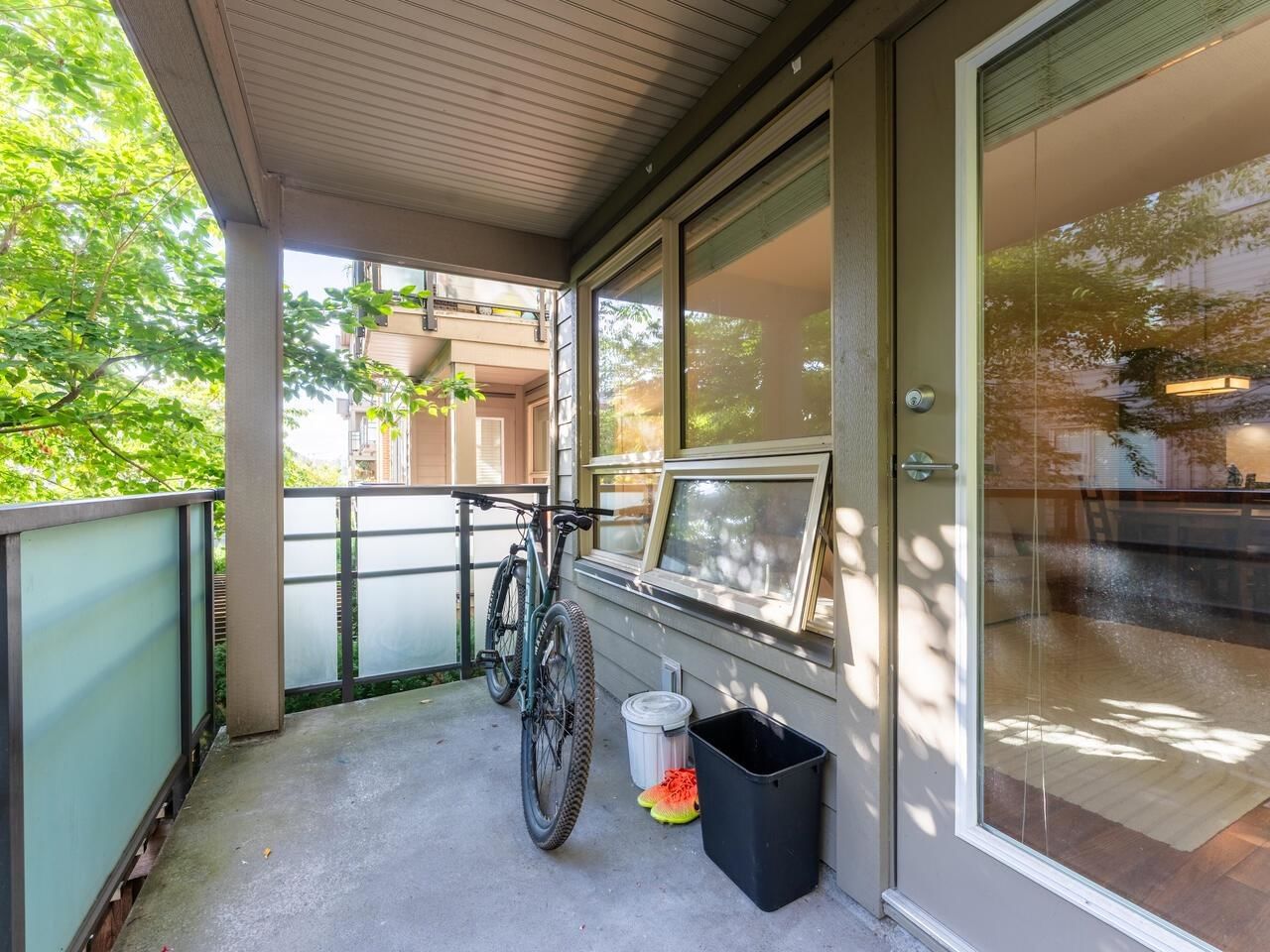 Listing Image 18