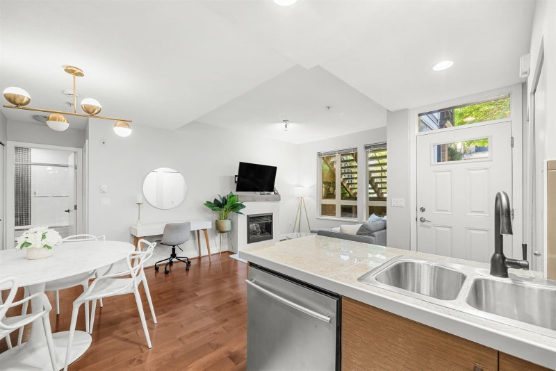 78 - 728 14th Street W