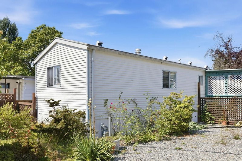 7 - 1413 Sunshine Coast Highway