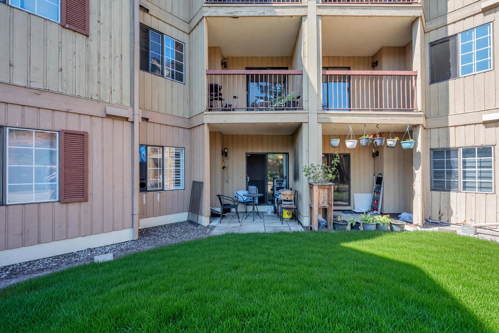 Listing Image 19