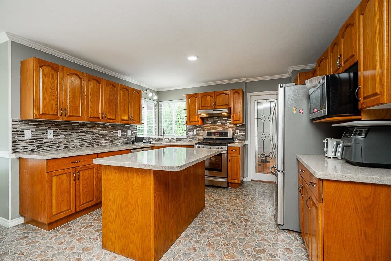Listing Image 11