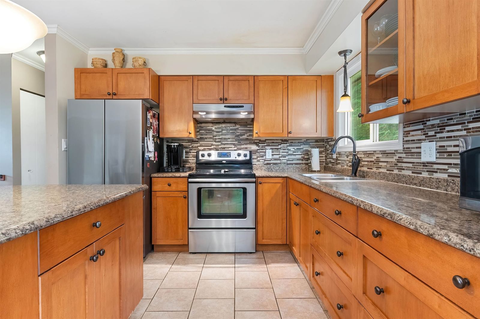 Listing Image 4